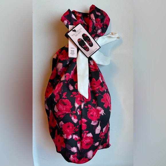 🆕Victoria’s Secret Slippers with Carrying Bag - Picture 4 of 8